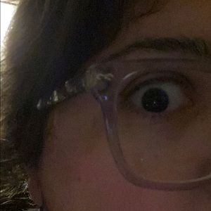 Meet your Posher, Carolina